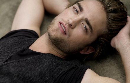 Robert Pattinson Tab page插件截图
